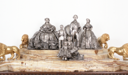 La Familia Real, Françoise Willème. H. 1865. Bronce plateado por galvanoplastia, 145 x 182,5 x 101,5 cm. Patrimonio Nacional