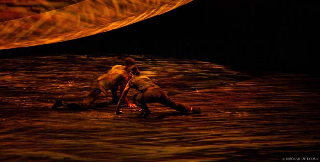 Russell Maliphant Dance Company - VORTEX