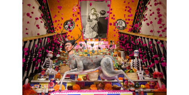 Altar de Muertos 2022 en la Casa de México