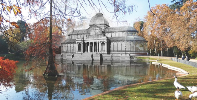 El Palacio de Cristal. Fotografía en blanco y negro: Autor desconocido. Fuente: Imágenes del Madrid antiguo, Ediciones La Librería/Memoria de Madrid Library.