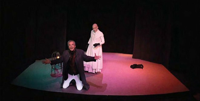 EL DOBLE o (El canto del cisne)