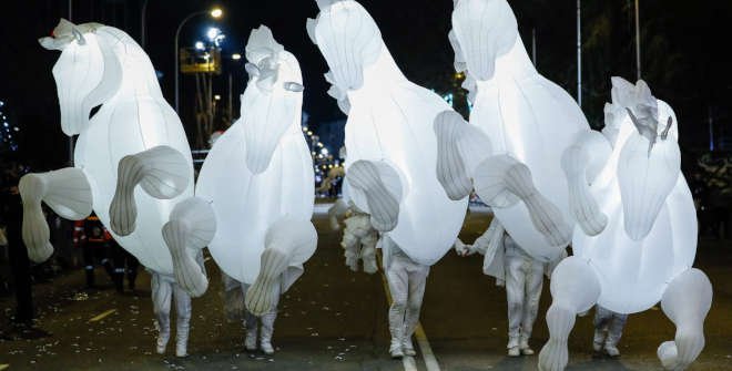Caballos de luz durante la Cabalgata de Reyes de Madrid. 5 enero 2024.