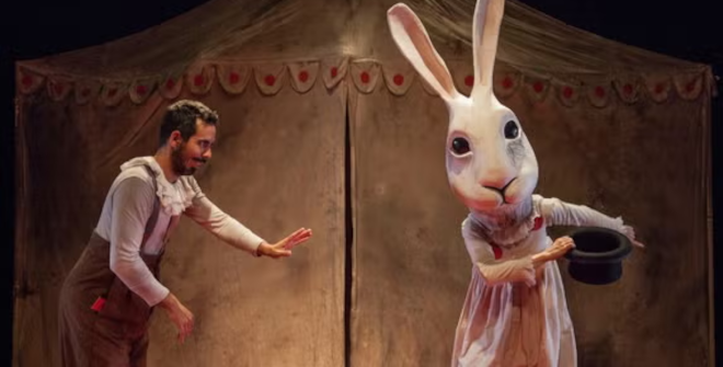 Parade, el circo de los valientes