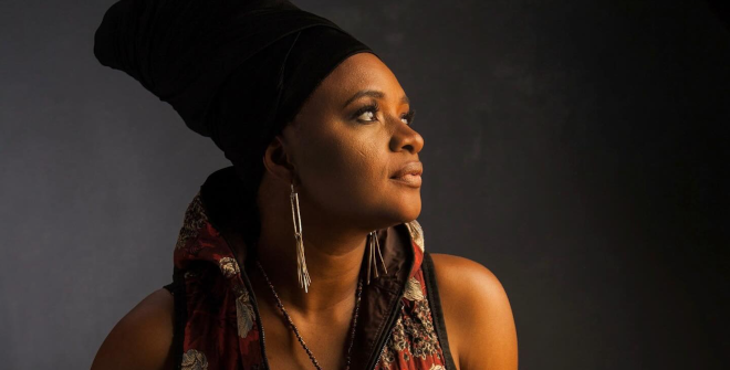 Lizz Wright © Hollis King