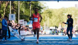 Derara Hurisa, ganador del Maratón Zurich Rock ‘n’ Roll Running Series Madrid 2025