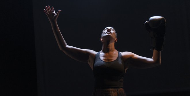 Siri. Mi cuerpo presente