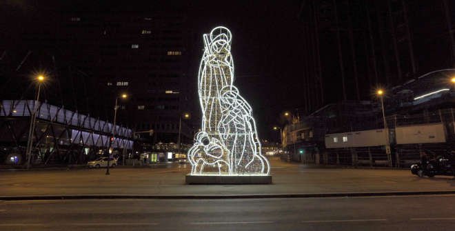 Gran nacimiento 3D instalado en la plaza de Colón. Navidad Madrid 2022-2023