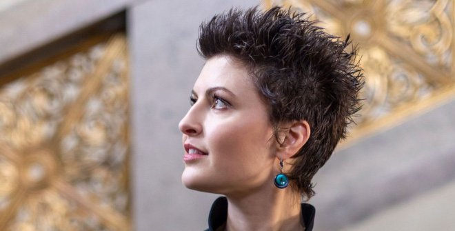 CNDM. Angela Metzger