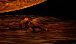 Russell Maliphant Dance Company - VORTEX Russell Maliphant Dance Company - VORTEX