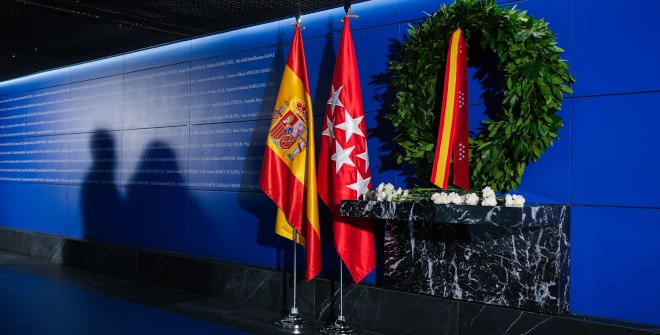 Soporte homenaje víctimas 11 M