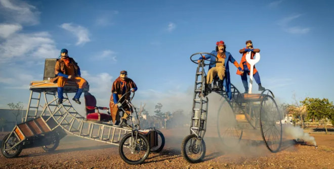 LA FAM TEATRE – AQUILES y Los Diminuts