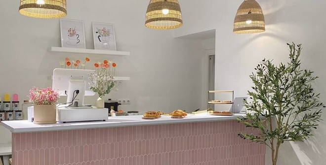 Ooh Lala Candle Café