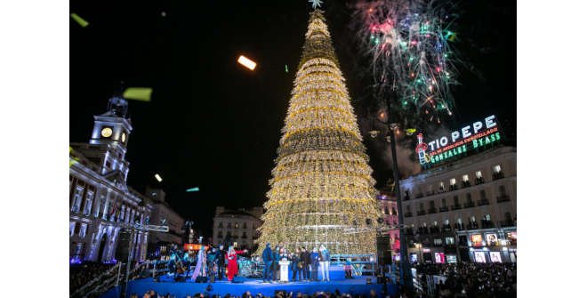 Acto de encendido de la iluminación navideña en la Puerta del Sol (23 nov 2023)
