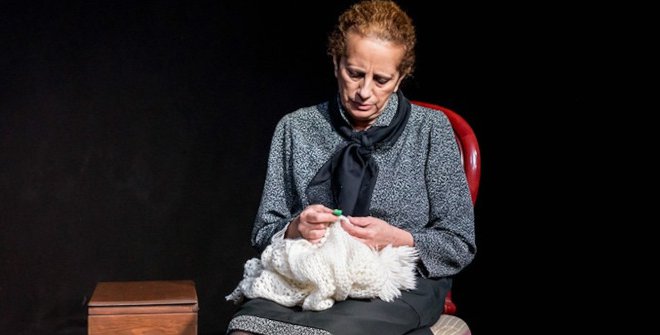 Bernarda y Poncia (Silencio, nadie diga nada)
