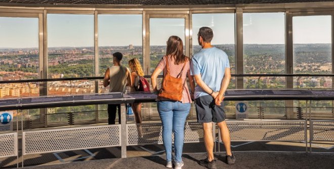 El Faro de Moncloa. Foto de Álvaro López del Cerro