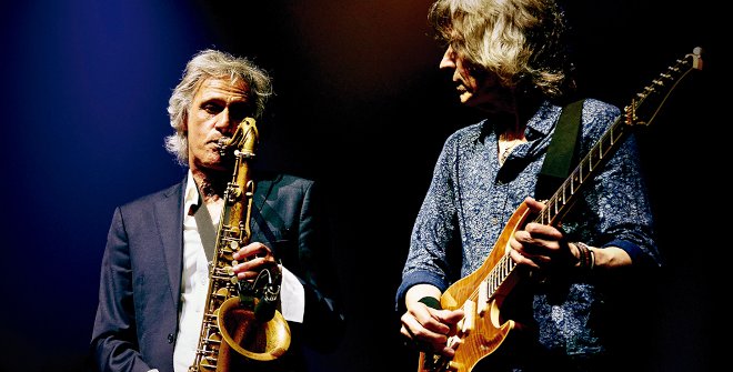 Dire Straits Experience