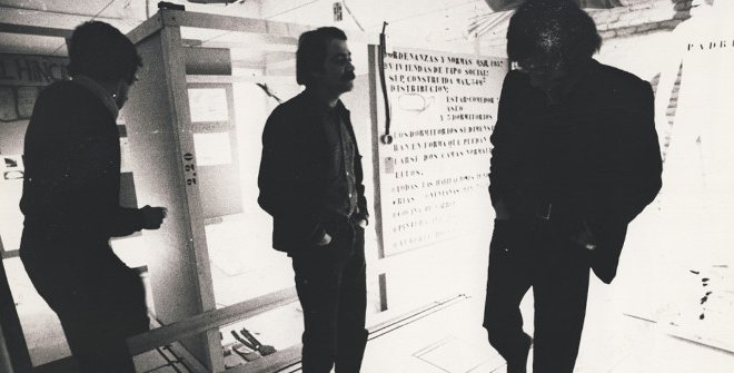 Tino Calabuig y Tanis Pérez Pita en la inauguración de la Exposición de Arquitectura en la Galería Redor, 1972