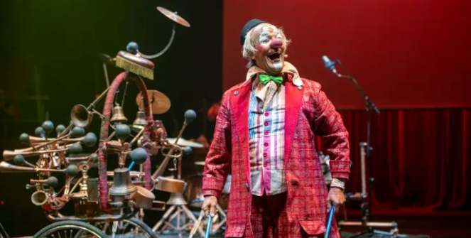 Fuman, el payaso músico viajero / Veranos de la Villa