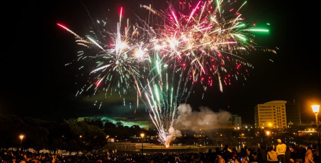 Fuegos artificiales del Año Nuevo Chino 2026 en Madrid. Parque de Pradolongo. Usera