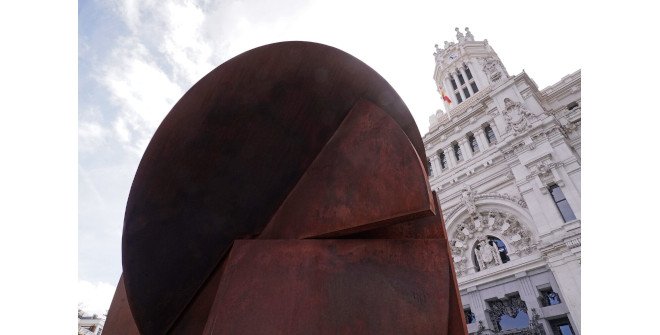 Hermes (Rafael Canogar)