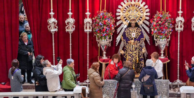 Besapiés del Cristo de la Basílica de Jesús de Medinaceli. Viernes 7 de marzo de 2025