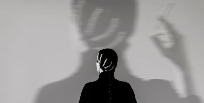 Rafaela Carrasco - Humo - © Alba Muriel (Rafaela Carrasco)