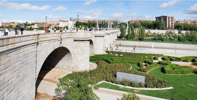 Puente de Toledo sobre Madrid Río
