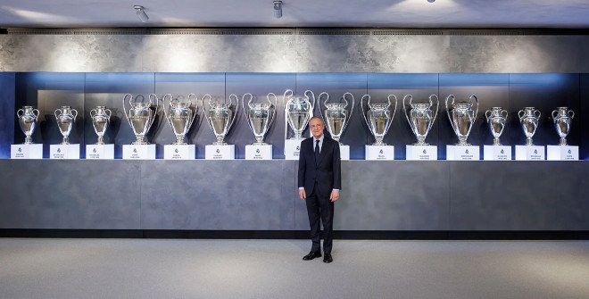Sala de trofeos del Real Madrid con las 15 Copas de Europa