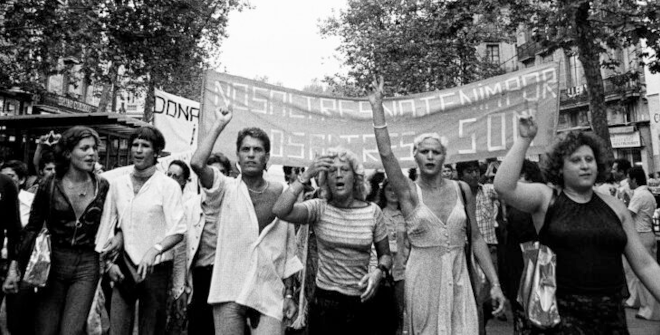 Colita, Manifestación, 1977 © Colita. Archivo Colita.