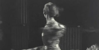 Ilse Bing. French Can Can Dancer, 1931. Galerie Karsten Greve. St. Moritz / Paris / Köln © Estate of Ilse Bing
