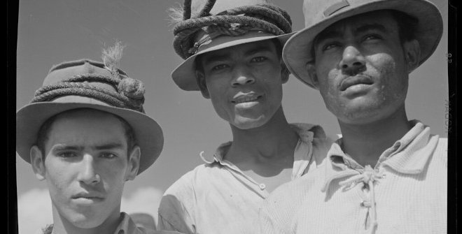 “Trabajadores de la caña de azúcar en una plantación.” Arecibo, Puerto Rico. Jack Delano, (1941)