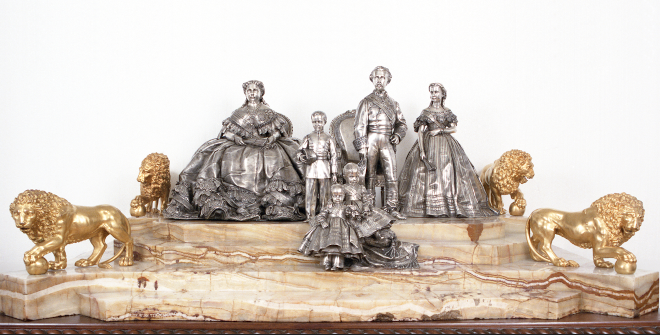 La Familia Real, Françoise Willème. H. 1865. Bronce plateado por galvanoplastia, 145 x 182,5 x 101,5 cm. Patrimonio Nacional