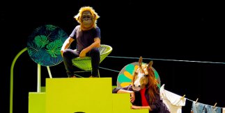 Komunumo, un vuelo entre generaciones