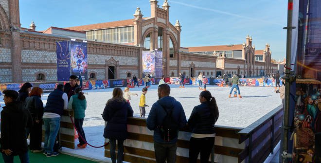 Pista de hielo Matadero Madrid Navidad 2024