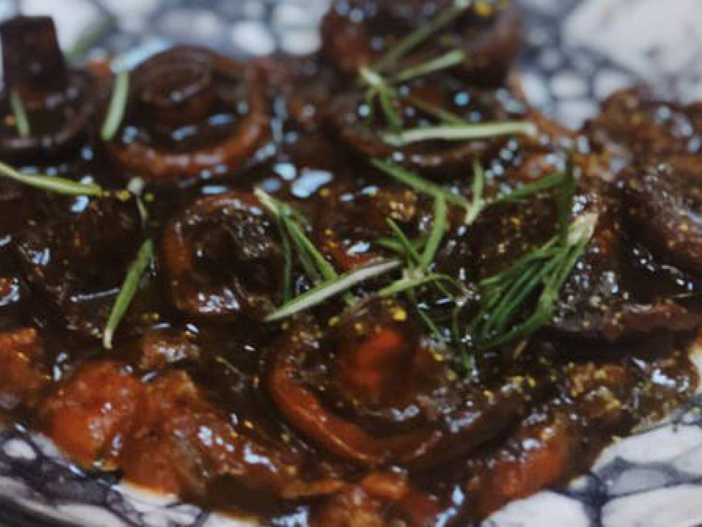 Canelón de boletus, lengua de vaca y chantarella de OVILLO  Pantoja, 8.ALFONSO XIII. Tel. 91 737 33 90 / 627 82 38 66