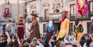 Pasacalles de Gigantes y cabezudos