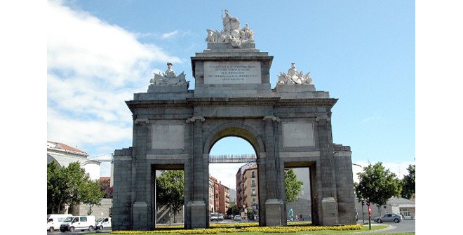 desagradable Espectador Comparación Puerta de Toledo | Turismo Madrid