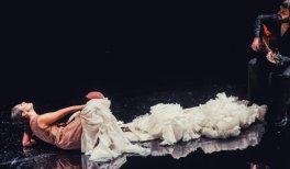 Dama de noche © Beatrix Molnar